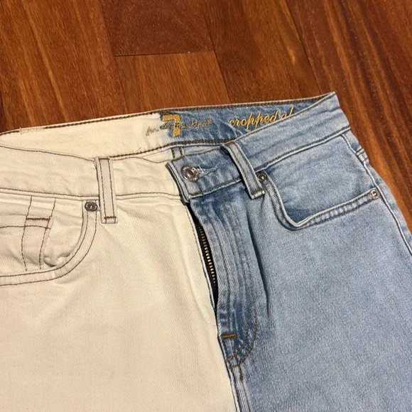 7 For All Mankind Cropped Alexa Two-Tone Jeans - Picture 4 of 4